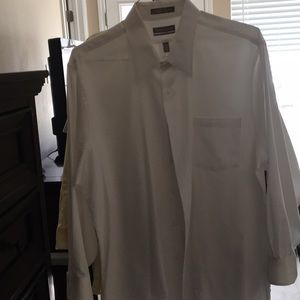 VanHeusen Fitted Long Sleeve Shirt